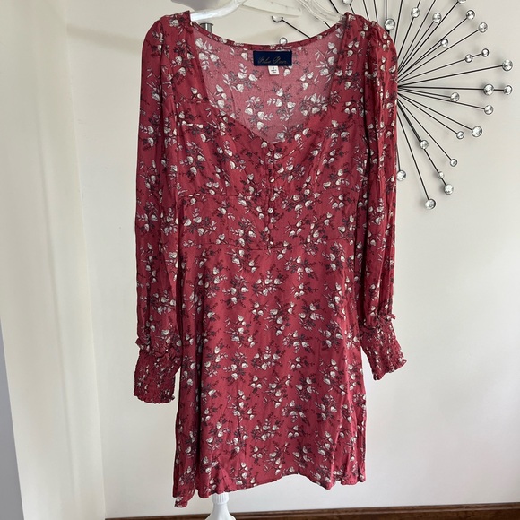 Francesca's Collections Dresses & Skirts - BLUE RAIN 🌸 (Francesca’s brand) pink floral sweetheart top longsleev mini dress